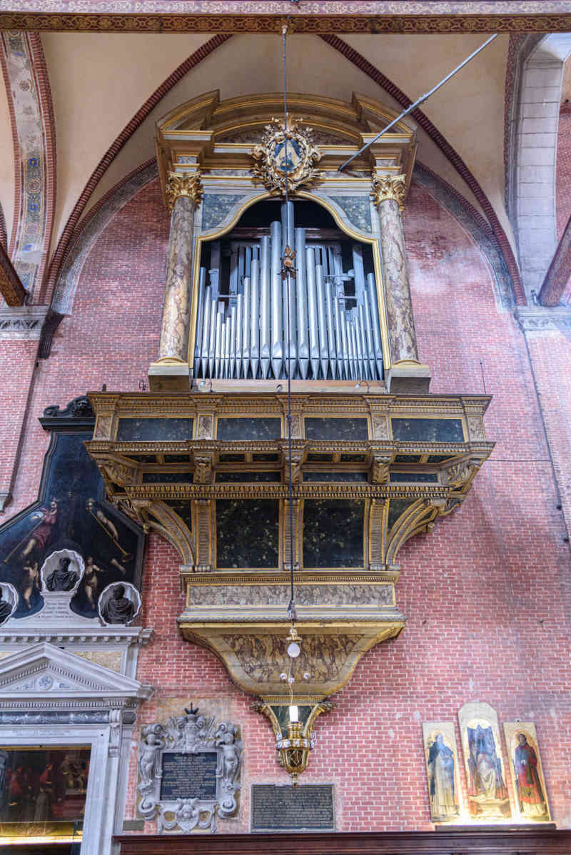 Italia - Venecia 091 - basílica de los Santos Juan y Pablo.jpg